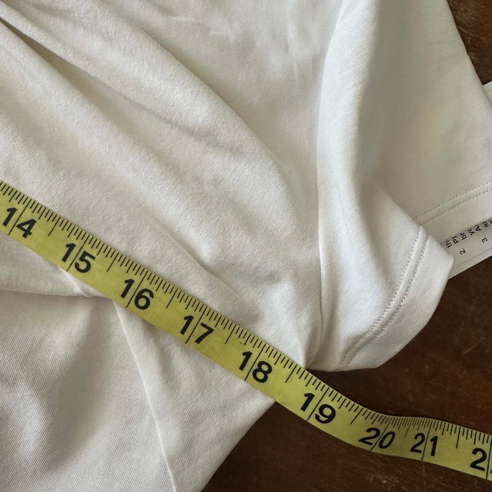 Lululemon Asymetrical front twist cream t-shirt Top cropped length XL NWT - Picture 4 of 7